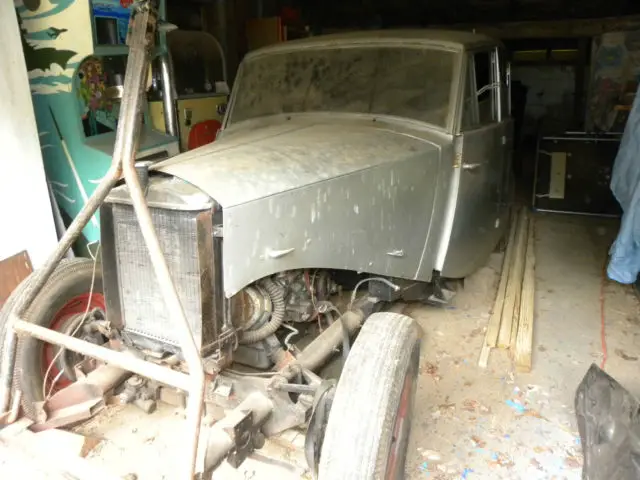 1947 triumph razeredge saloon