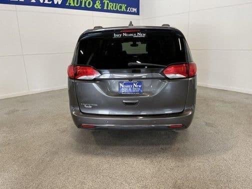 2017 chrysler pacifica touring-l in green bay, wisconsin