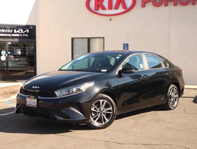2023 kia forte lxs