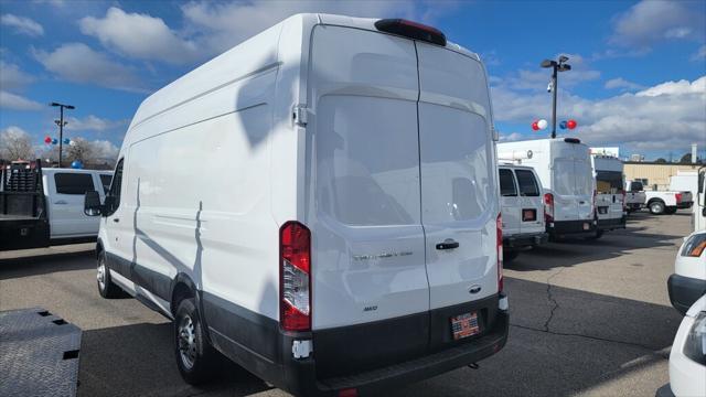2022 ford transit-250 base