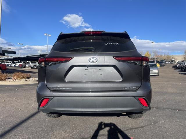 2021 toyota highlander xle