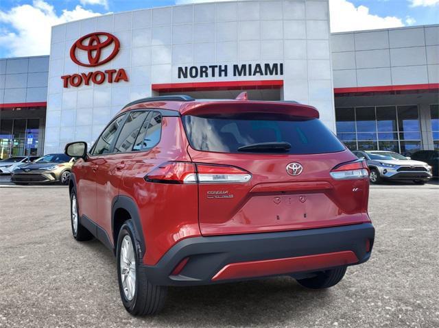 2022 toyota corolla cross le