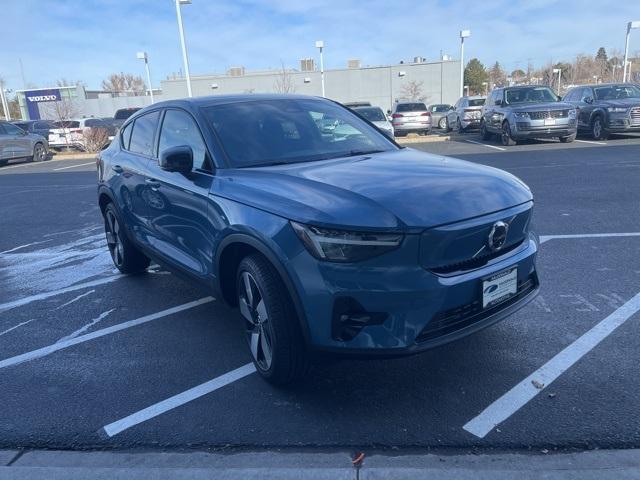 2024 volvo c40 recharge pure electric twin plus