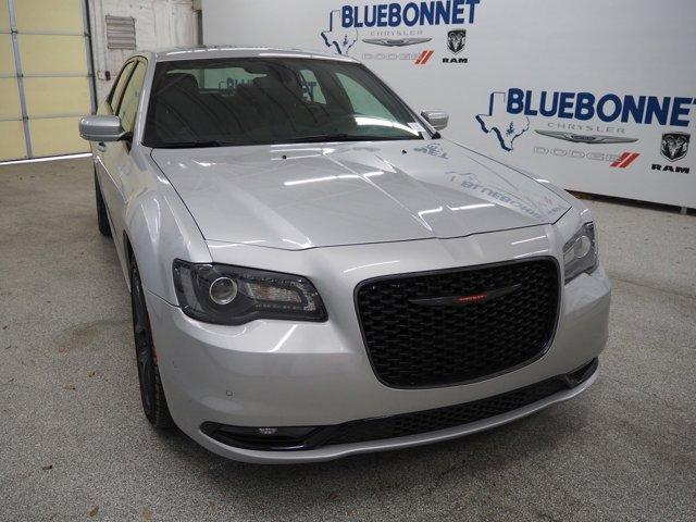 2023 chrysler 300 s
