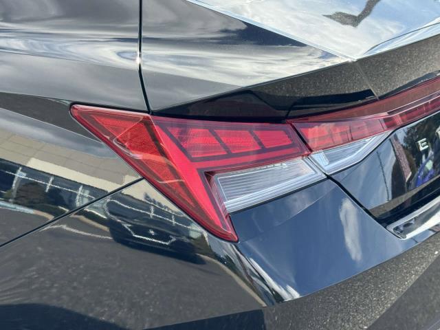 2023 hyundai elantra hev blue