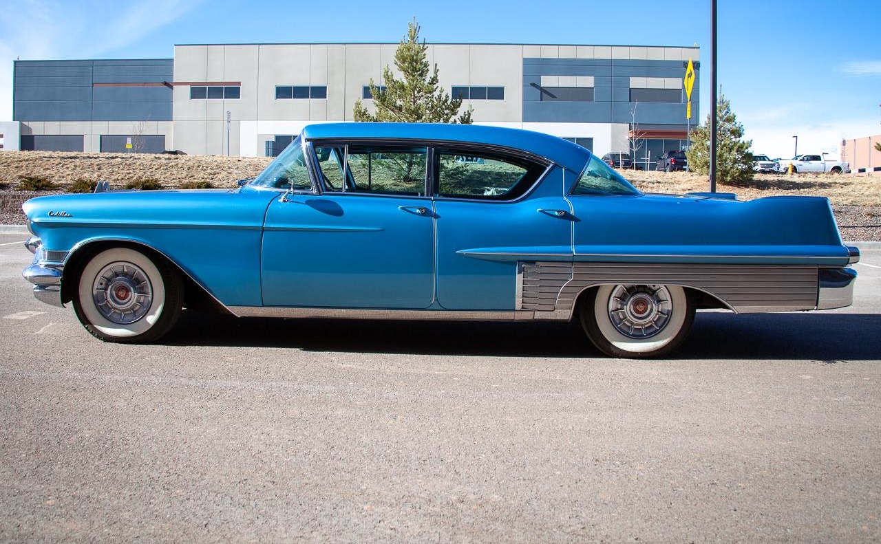 1957 cadillac fleetwood