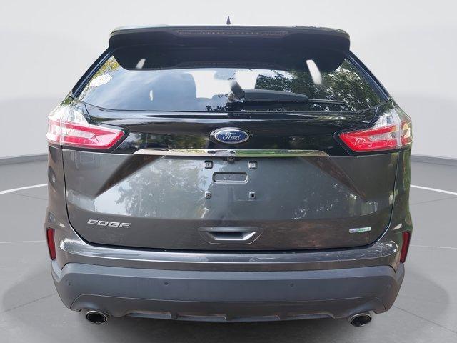 2020 ford edge se