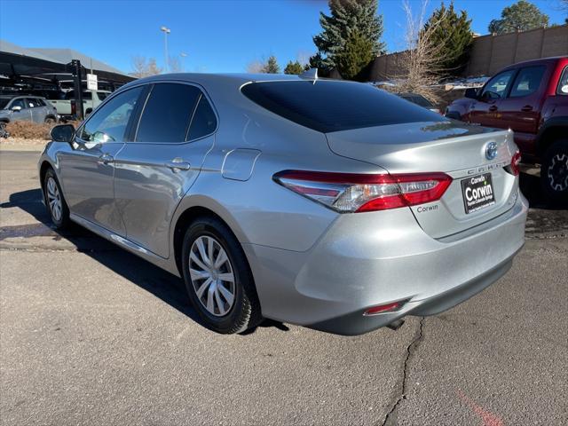 2020 toyota camry le