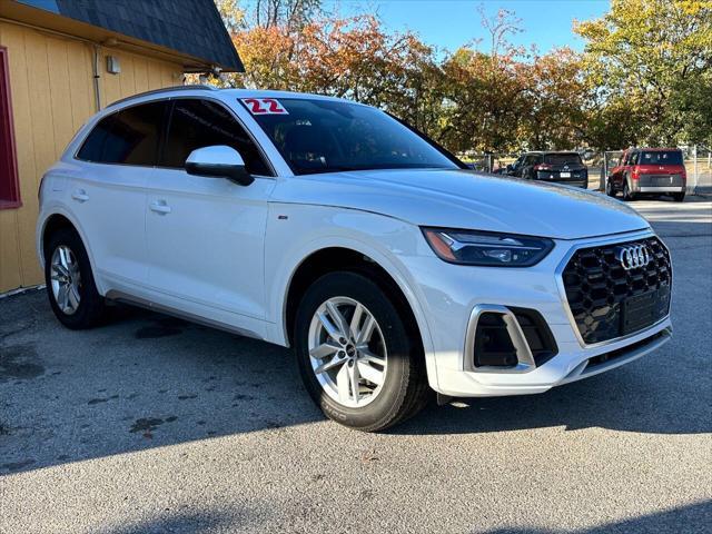 2022 audi q5 45 s line premium