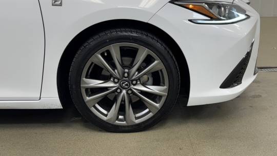 2020 Lexus ES