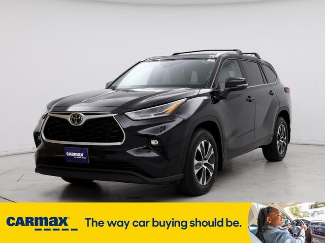 2021 toyota highlander xle