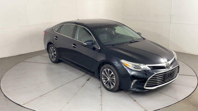 2018 toyota avalon xle