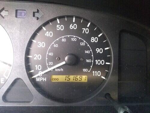2000 toyota corolla, block heater; starts good in sub-zero weather; no saturday ca