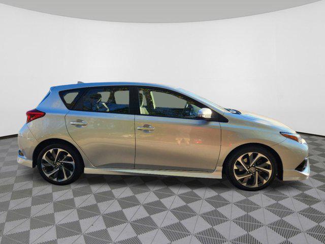 2017 toyota corolla im base