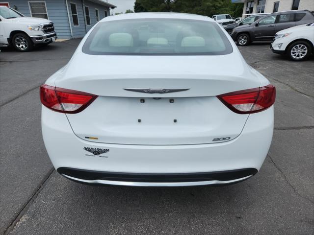 2016 chrysler 200 limited