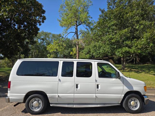 2006 ford e150 chateau