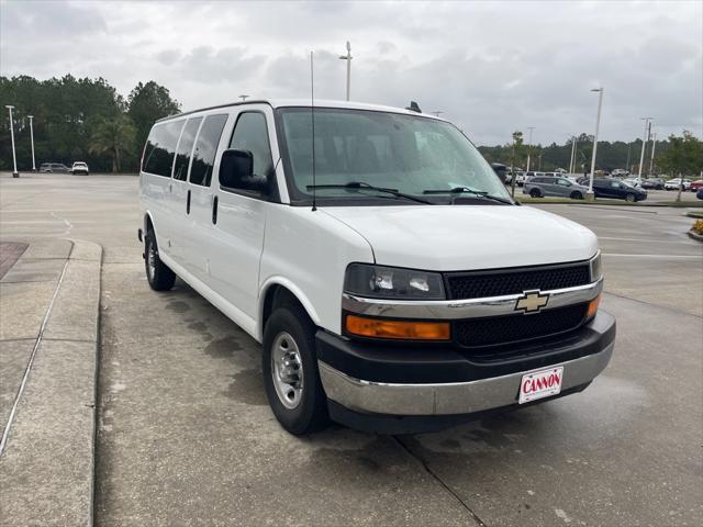 2017 chevrolet express 3500 lt