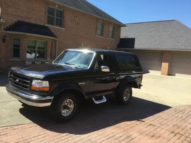 black 5.8 engine automatic .custom wheel 4x4 air condition non smoker