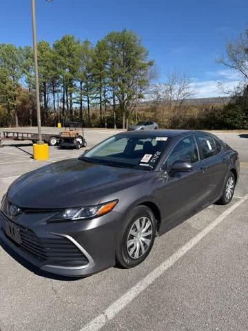 2021 toyota camry hybrid le