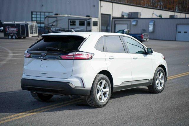 2022 ford edge se