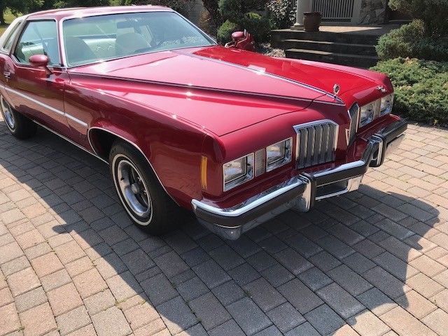 1977 pontiac grand prix beautiful!