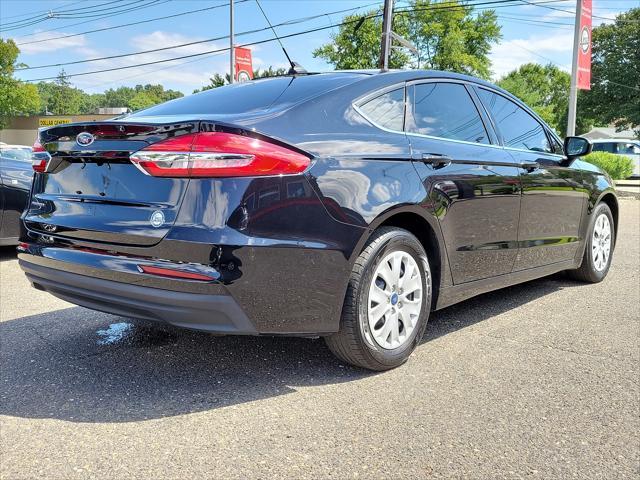 2019 ford fusion s
