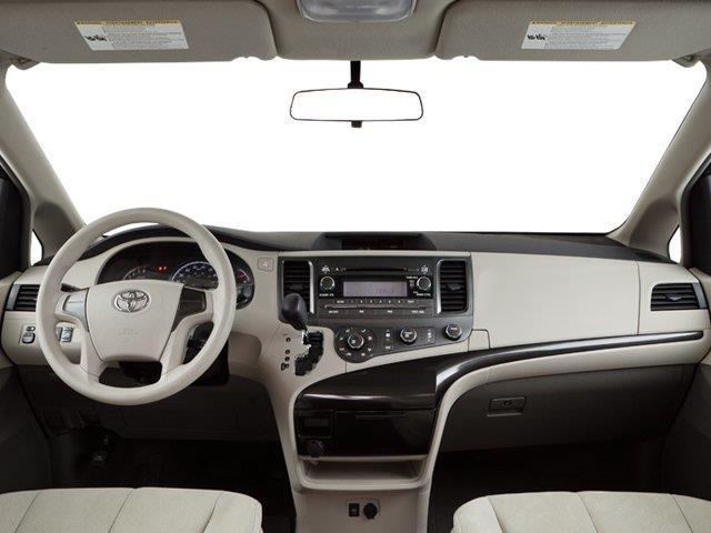 2013 toyota sienna se 8-passenger se 8-passenger 4dr mini-van for sale in waipahu, hawaii