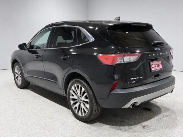 2022 ford escape titanium