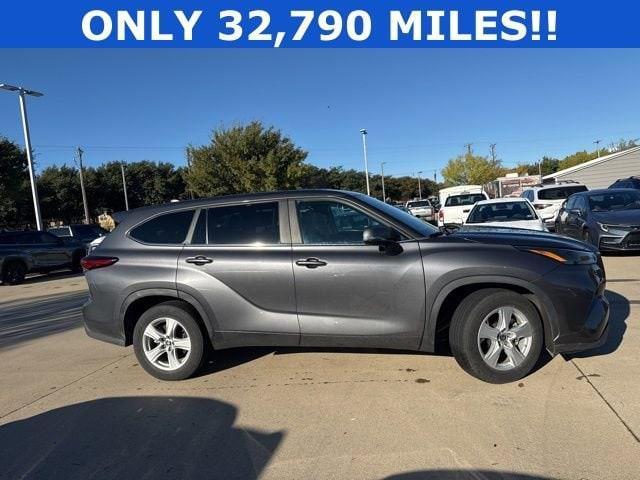 2023 toyota highlander hybrid le