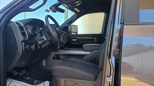 2024 RAM slt
