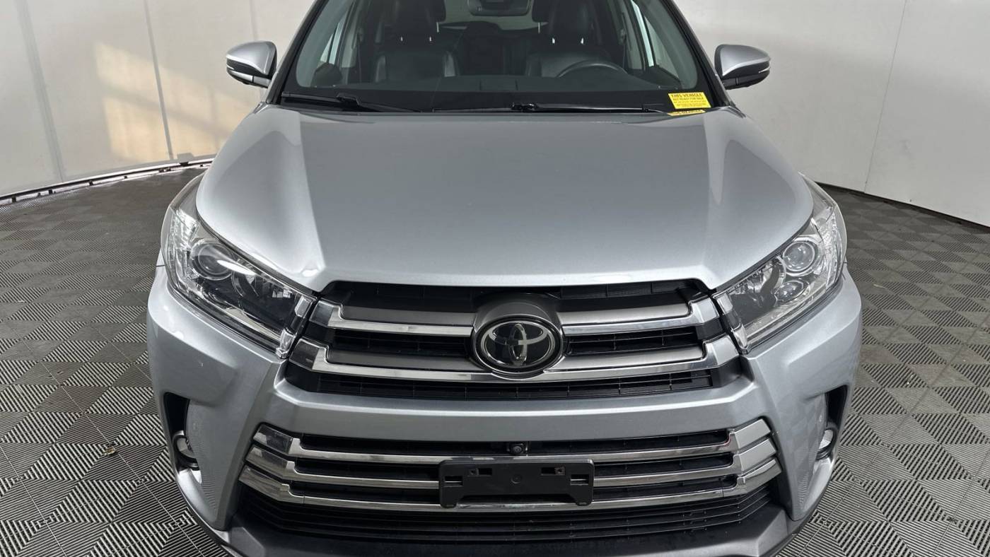 2019 toyota highlander limited