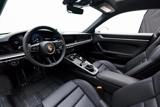 2022 porsche 911 carrera