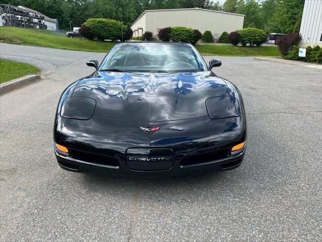 2000 chevrolet corvette base