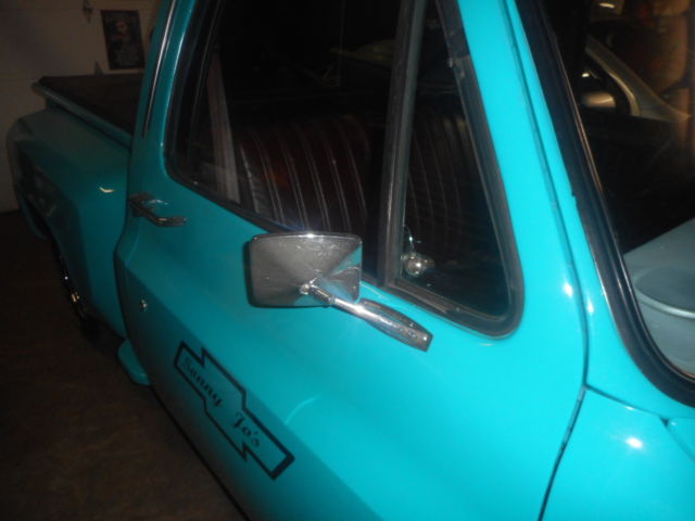 1984 chevrolet c10 v8 step side lowered