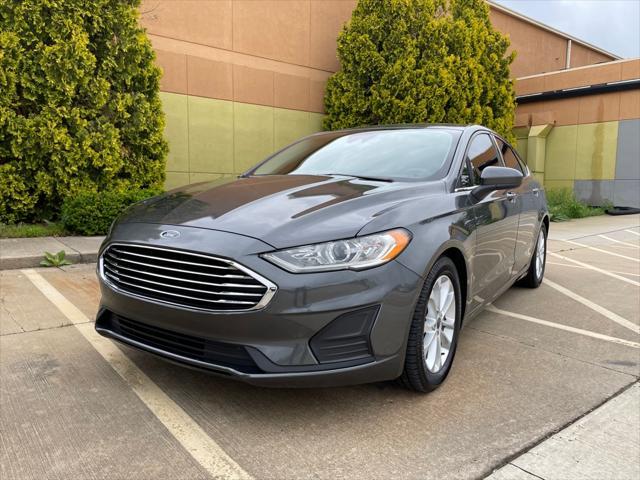 2020 ford fusion se