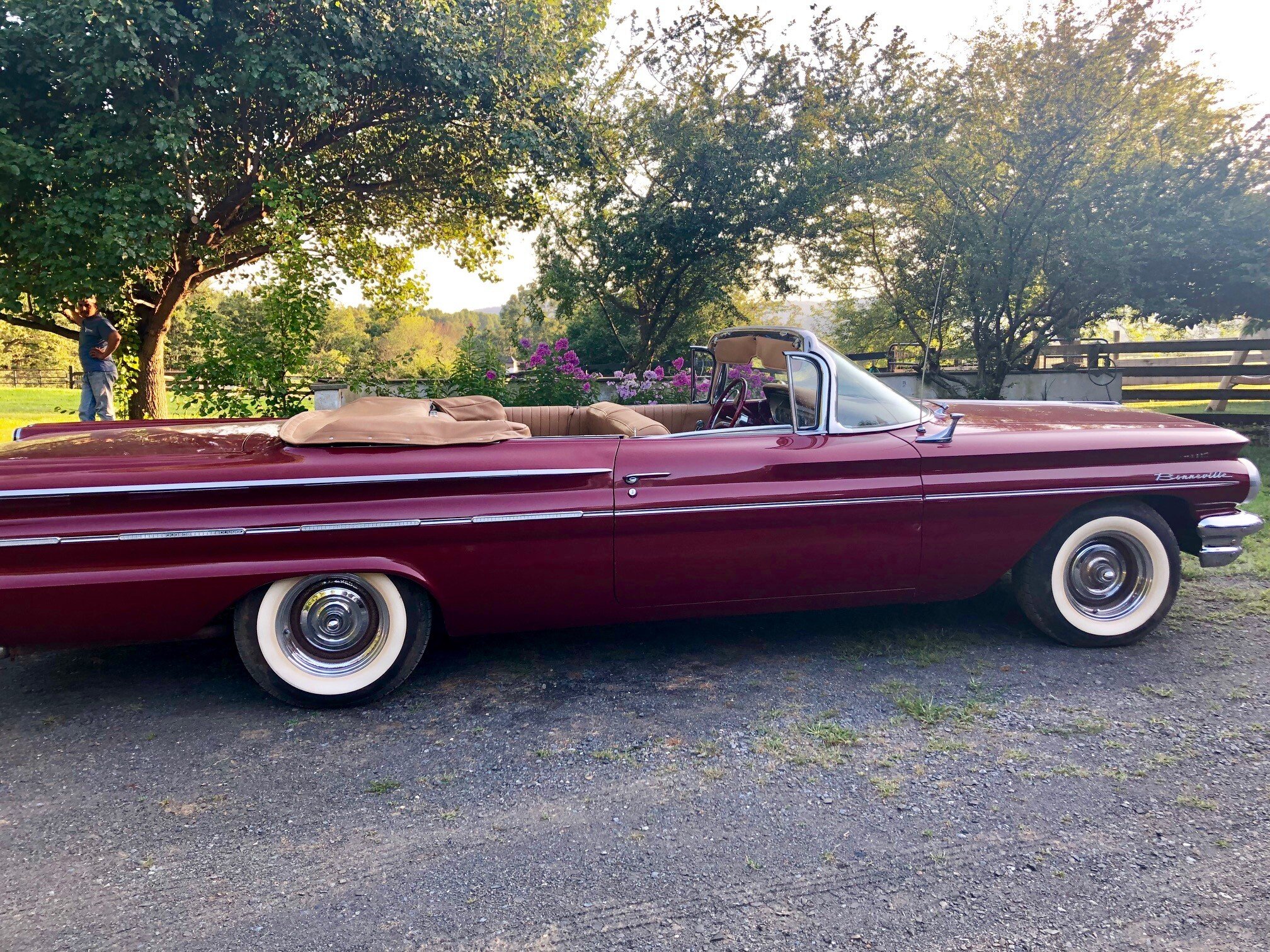 1960 pontiac bonneville brougham coupe