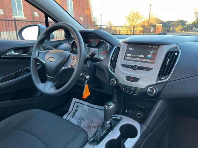 2017 chevrolet cruze ls