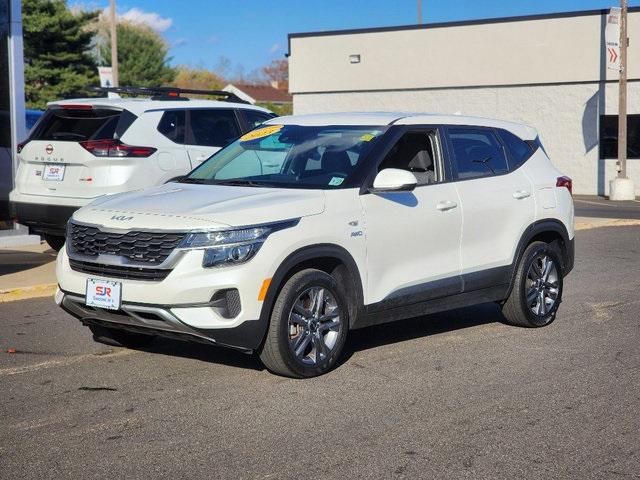 2023 kia seltos lx