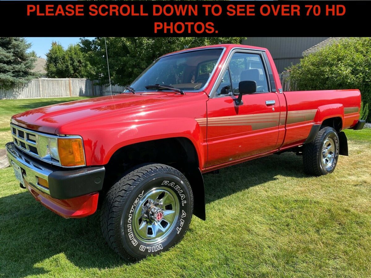 1986 toyota regular cab pickup sr5 4x4 5-speed hilux 179,129 miles all original!