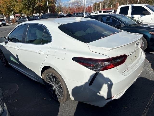 2023 toyota camry se