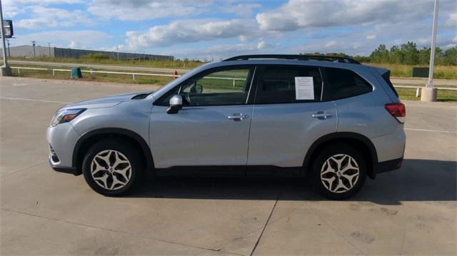 2022 subaru forester premium