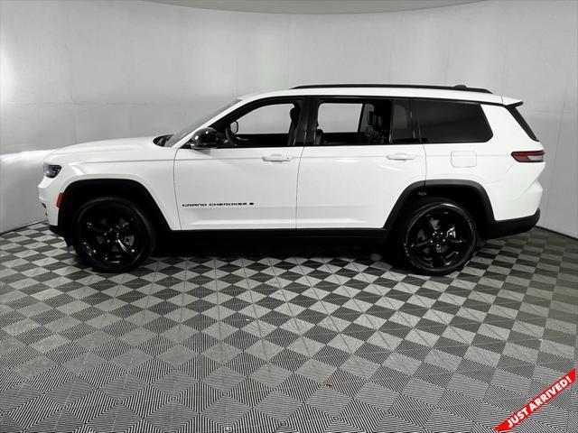2023 jeep grand cherokee l altitude