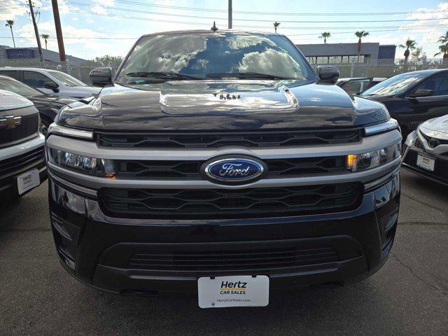 2022 ford expedition xlt