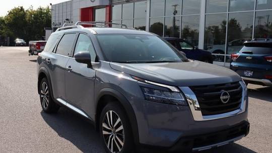 2024 Nissan Pathfinder platinum