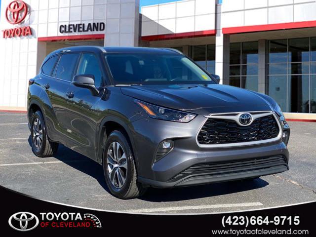 2023 toyota highlander xle