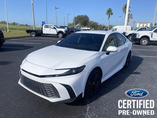 2025 toyota camry se