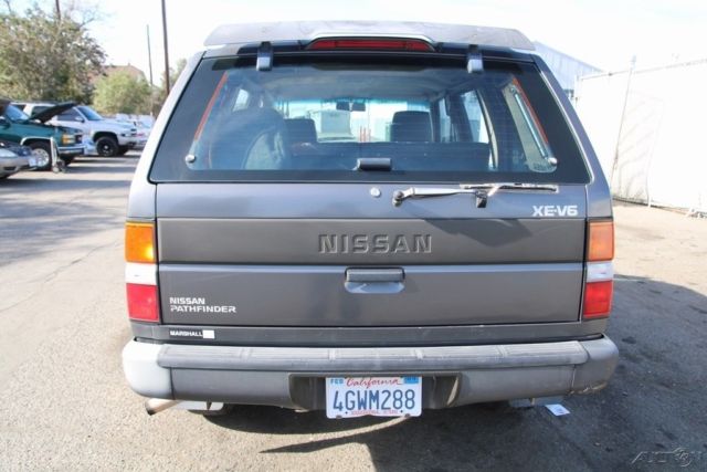 1993 nissan pathfinder xe 4wd 5-speed manual 6 cylinder no reserve