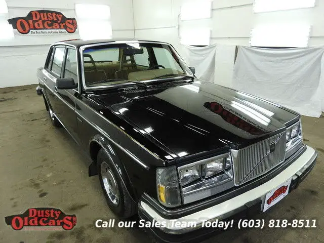 1981 black runs drives body inter vgood 2.1l i4 auto!