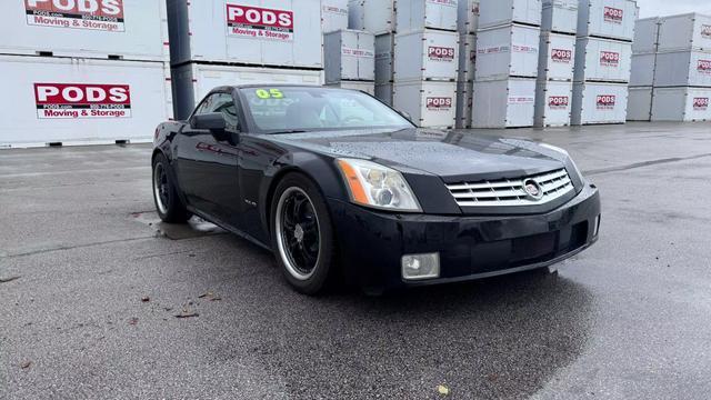 2005 cadillac xlr base