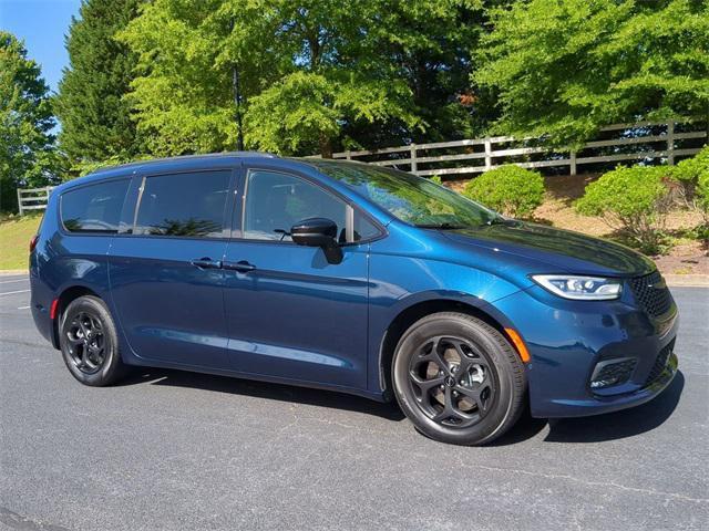 2024 chrysler pacifica hybrid premium s appearance pkg